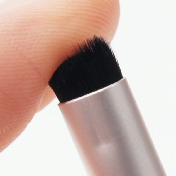 Peripera Easy Blending Lip Brush - Image 4