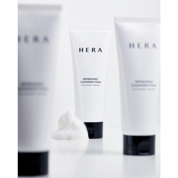 HERA Refreshing Cleansing Foam 50ml [sample] - Image 3