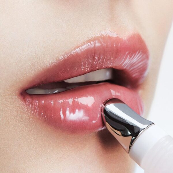 NuTexture Bouncy Lip Treatment [#Clear] - Image 4