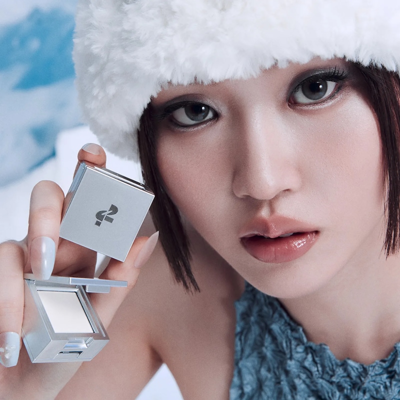 TWO SLASH FOUR Strobing Face Cube #White - Image 3